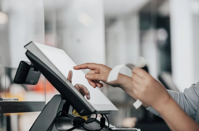 指南：个体工商户如何开通富掌柜银行卡收款码？