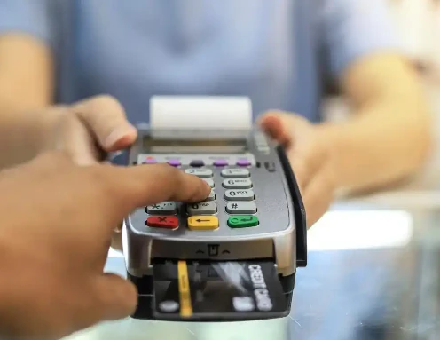 富友支付：POS机刷卡多久到账时间？